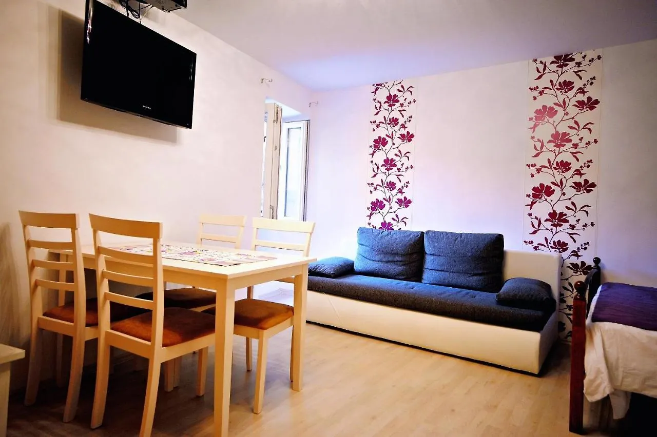 Studio Erika 189 Rovinj Apartment