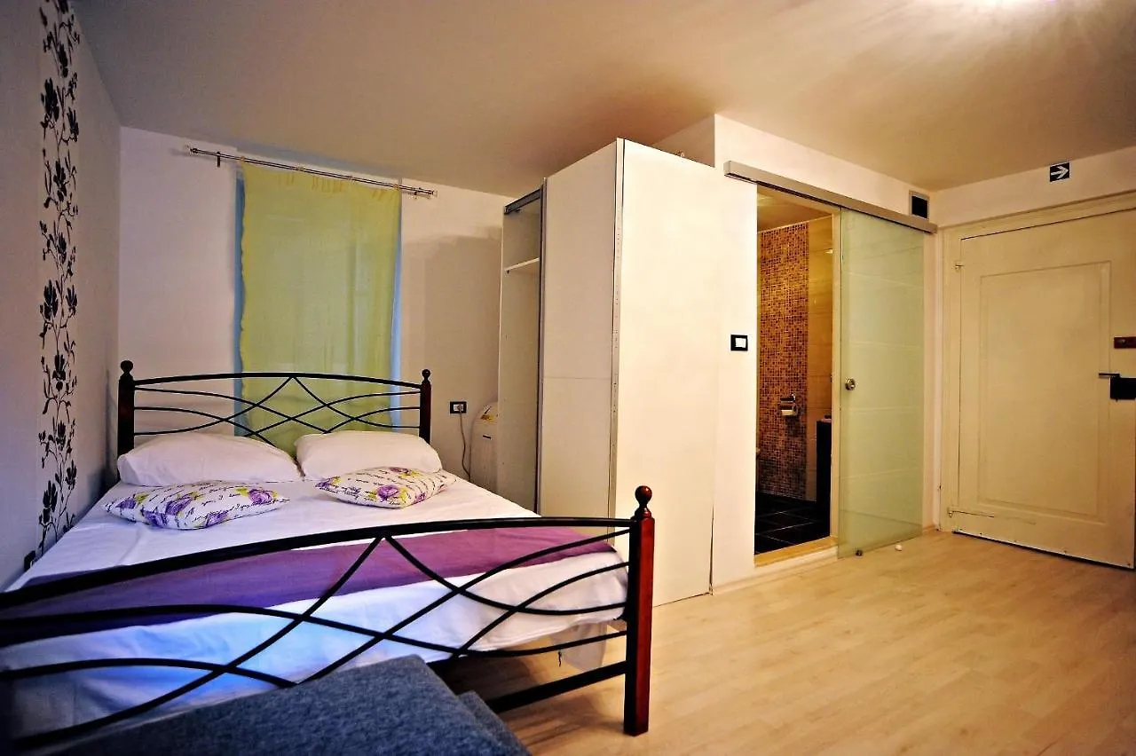 Studio Erika 189 Rovinj Apartment